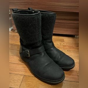 UGG Robbie Wool Leather Moto Boots Sz 8.5 Black Waterproof